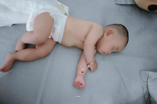 白城宝宝发烧可以喝牛奶吗